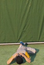 лежать в страхе.gif